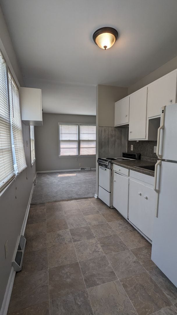 Photo - West end duplex, walking distance to every... Townhome