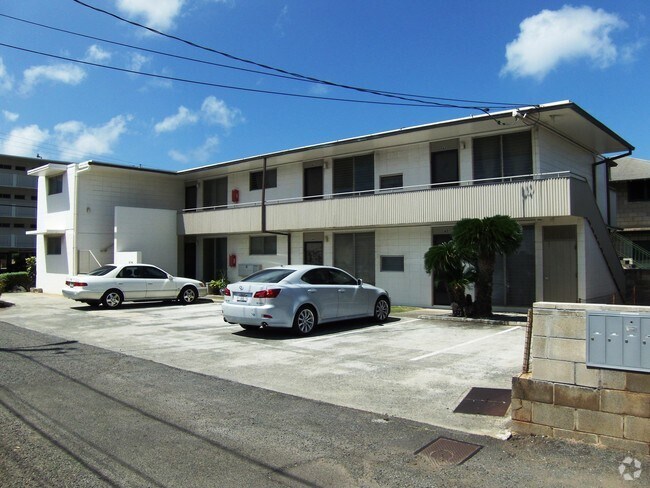 Building Photo - 724 Olokele Ave