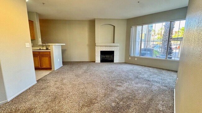 Foto del edificio - Modern 2 Bed Condo in Prime Southwest Vegas