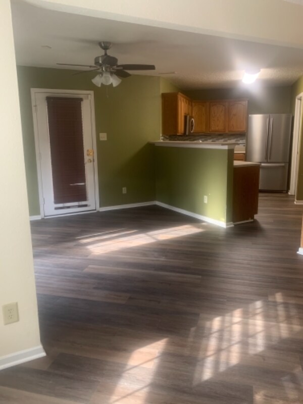 Building Photo - 10929 Zimmerman Ln
