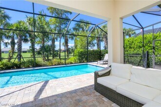 Building Photo - 9716 Everglades Dr