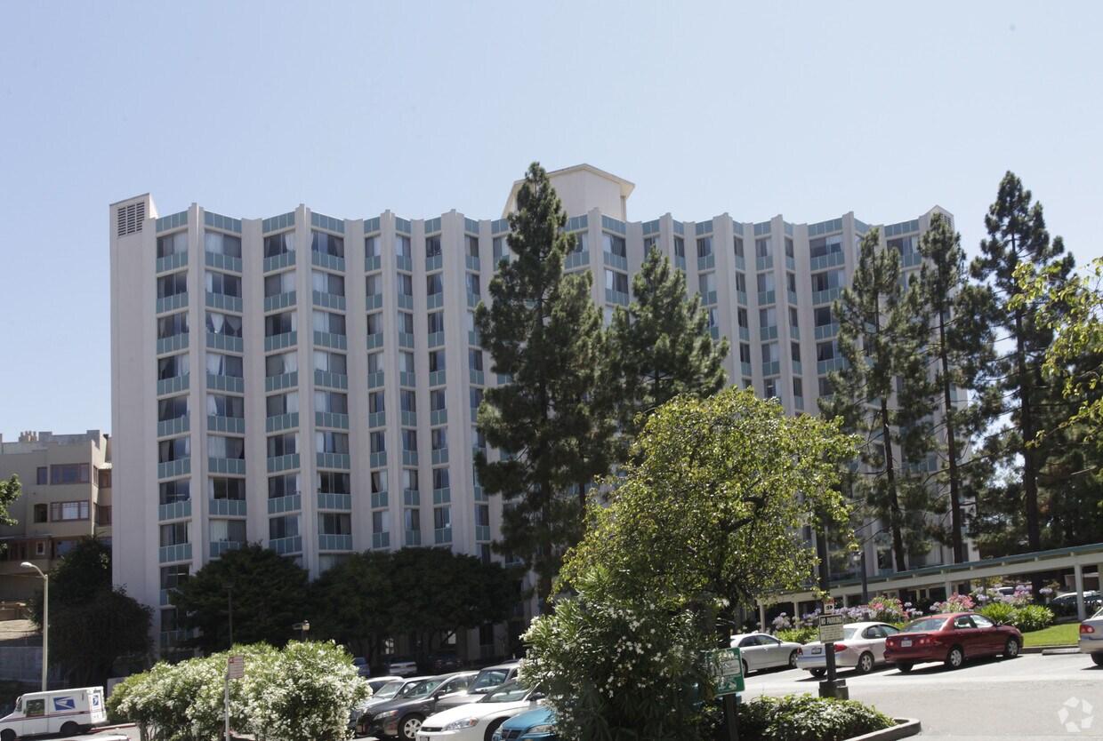 Foto del edificio - Westlake Christian Terrace East