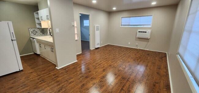 Building Photo - 3377 Brockton Ave