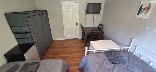 Foto del edificio - 4106 Grapevine St