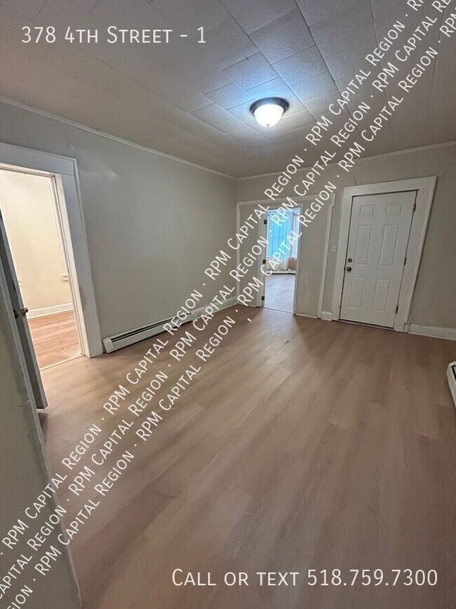 Foto del edificio - 378 4th St