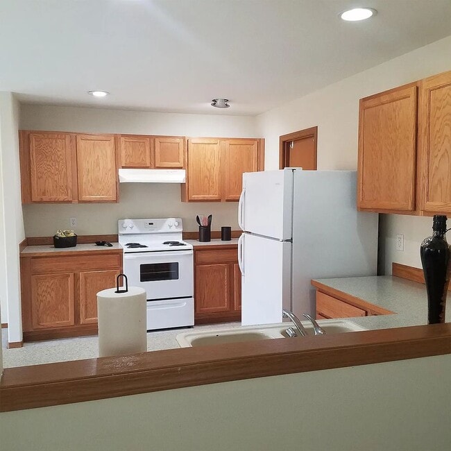 Building Photo - Beautiful 3 bed 2.5 ba house in highly desirable Liberty Ridge neighborhood