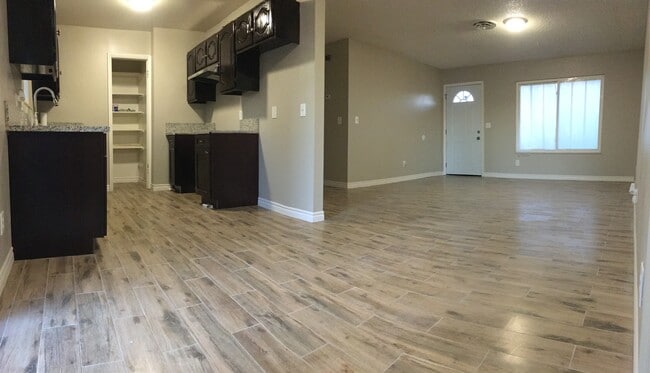 Kitchen &amp; Living Rom- New Floors &amp; Paint - 939 Greenville St