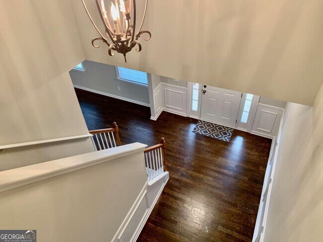 Foto del edificio - 415 Juniper Ct