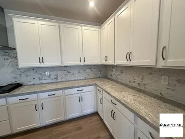 Building Photo - Nice Homes