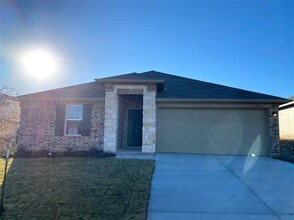 Building Photo - 12901 Brahmin Dr