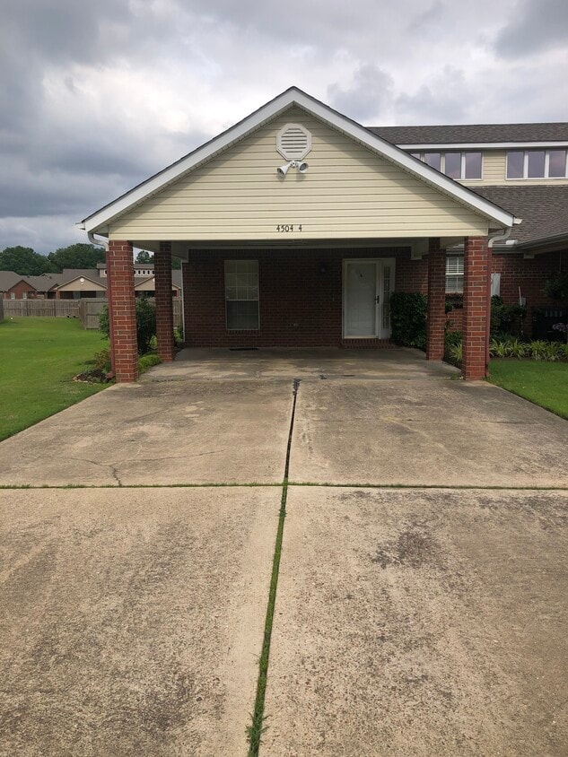 4504 Antosh Cir Unit 4, Jonesboro, AR 72404 Condo for Rent in