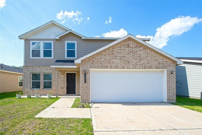 Foto del edificio - 15621 Briar Forest Dr
