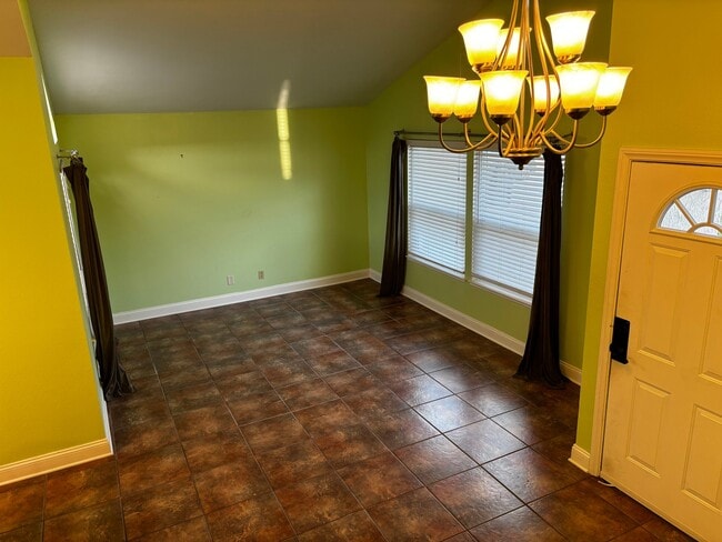 Photo - 626 Elise Dr (Redlands, CA) House