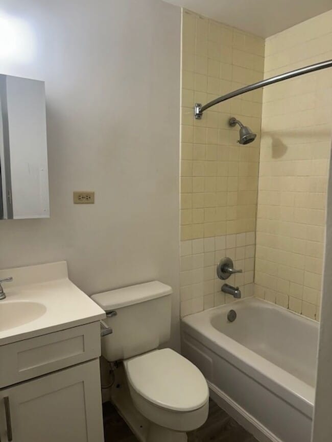 Foto del edificio - Likini West Studio Unit. Salt Lake Neighbo...