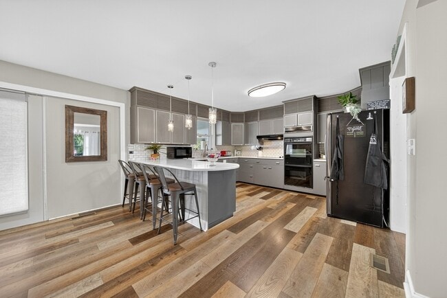 Foto del edificio - 147 Sunset Dr