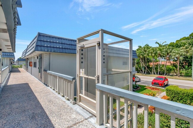 Building Photo - 177 Tuscany Ln