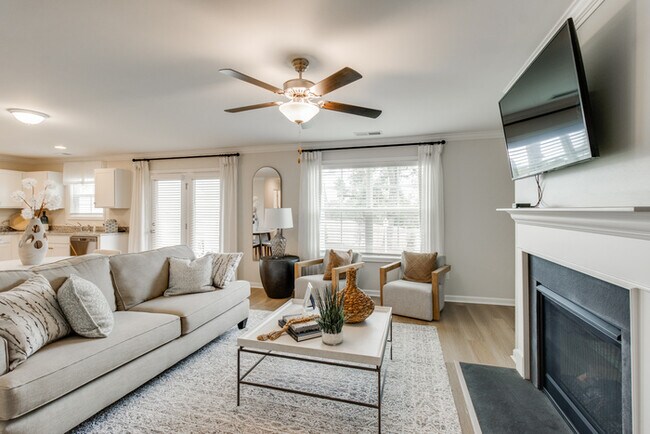 Foto del edificio - 247 Clydesdale Cir