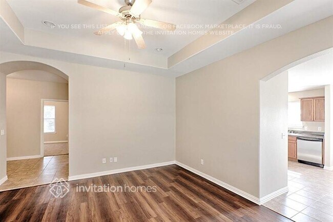 Foto del edificio - 13916 Garden Grove Dr