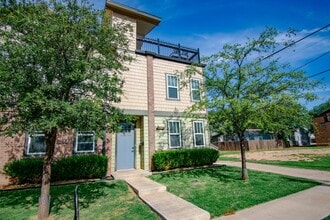 Building Photo - 1508 Avenue W