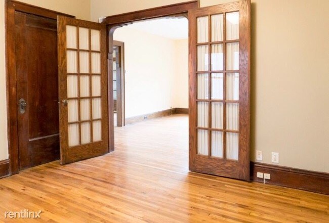 Building Photo - 2 br, 2 bath Apartment - 4054 Pillsbury Ave S
