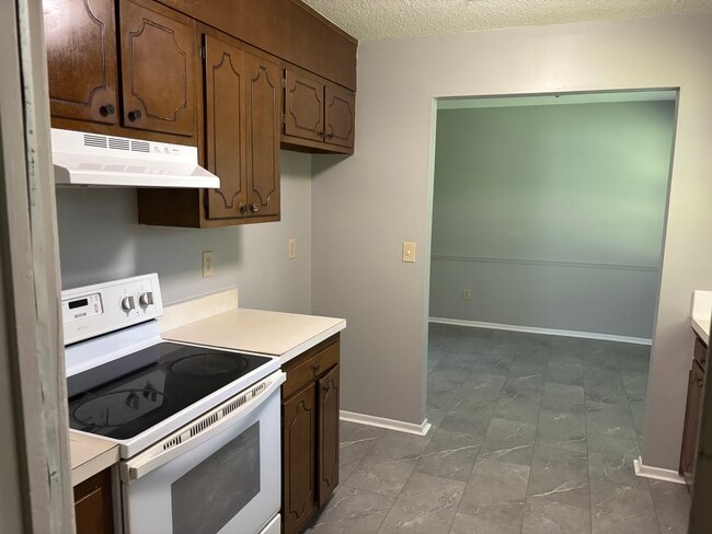 Photo - 807 Miriam Ave House