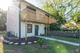 Building Photo - 2125 Florida Blvd