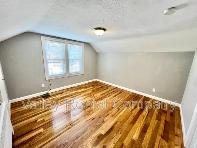 Building Photo - 70 Lyman St
