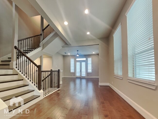 Foto del edificio - 5430 Cornish St