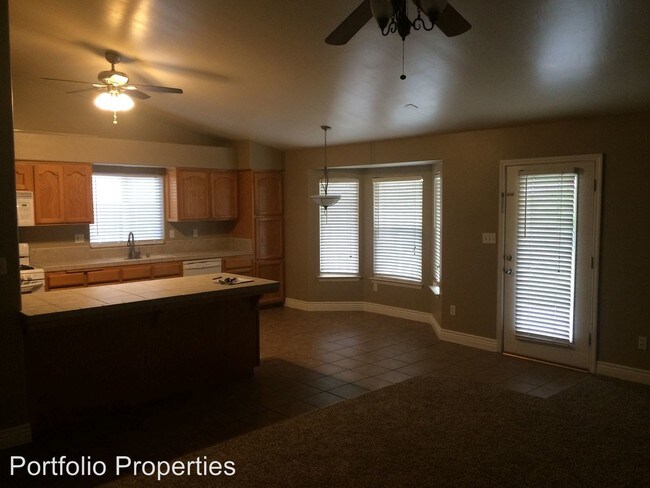 Building Photo - 12615 Grand Teton Dr