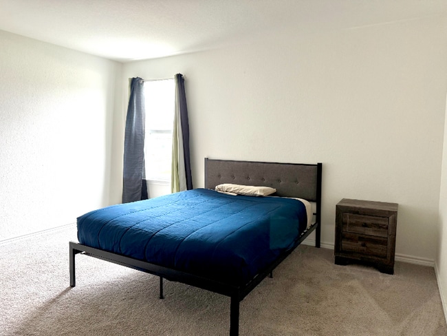 Building Photo - 3310 Battlecry