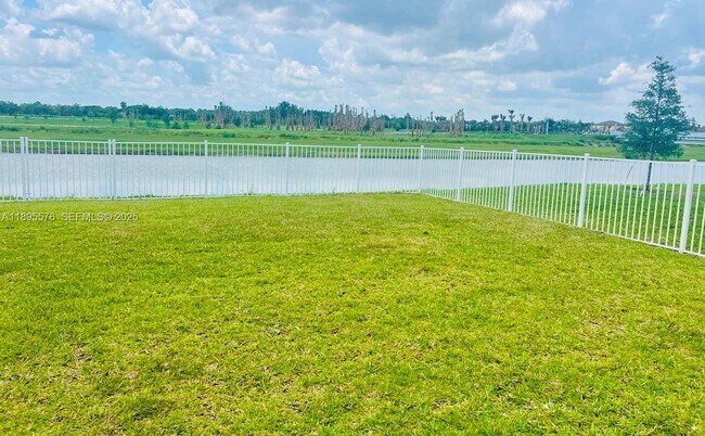 Foto del edificio - 974 Bent Creek Dr