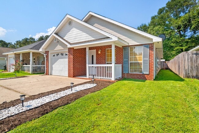 Building Photo - 5841 Last Big Tree Ln