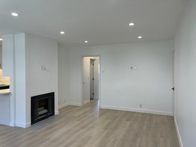 Building Photo - 2645 28th St