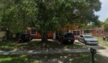 Building Photo - 2603 Walker Dr