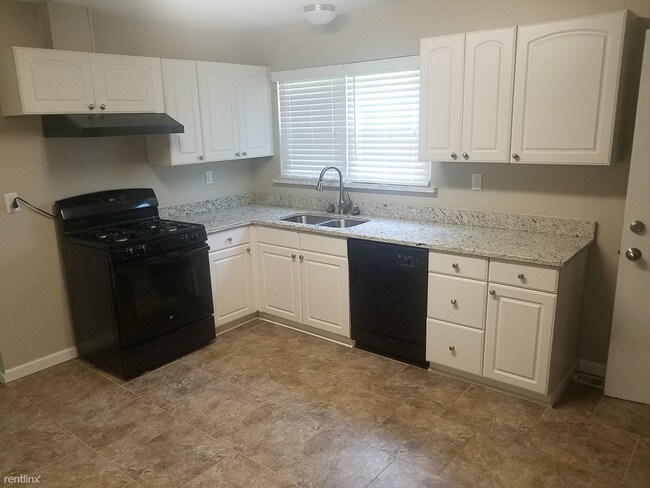 Building Photo - 3 br, 2 bath House - 1070 Manresa Ln