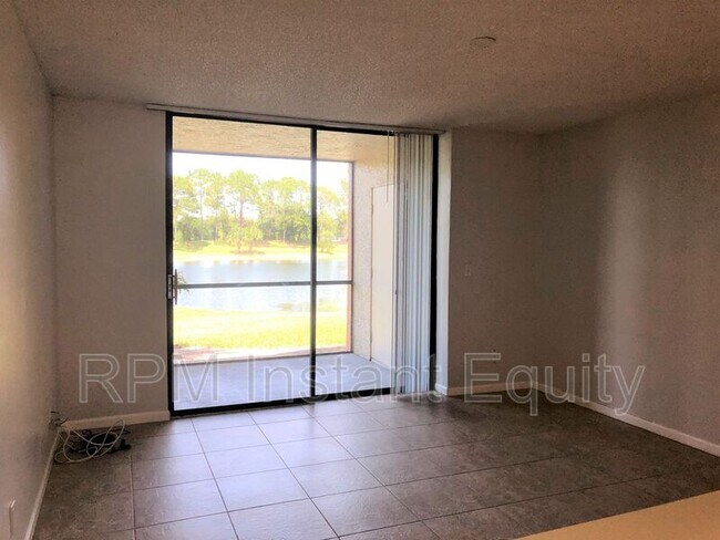 Building Photo - 13575 Eagle Ridge Dr