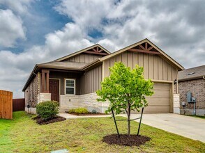 Building Photo - 790 Pepperbark Loop