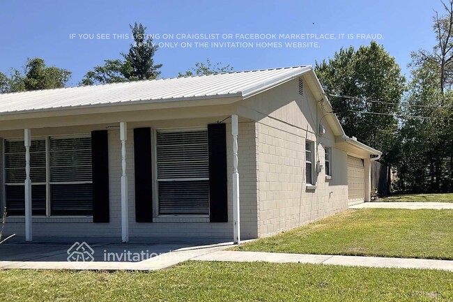 Building Photo - 401 Libra Ln