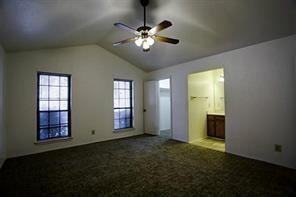 Building Photo - 10022 Redondo Dr
