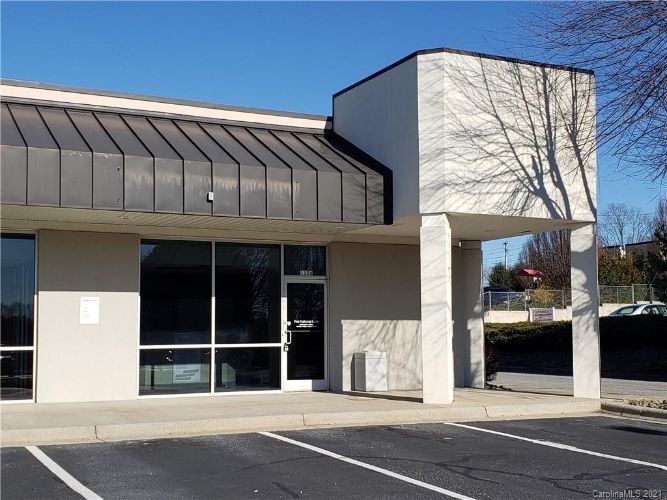 Primary Photo - 1126 Lenoir Rhyne Blvd SE