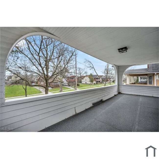 Foto del edificio - 3570 E 151st St