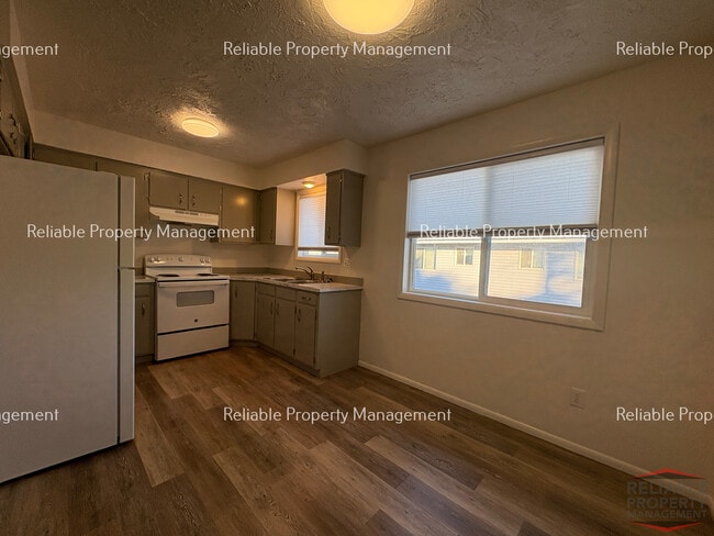 Building Photo - 1296 Blaine Ave