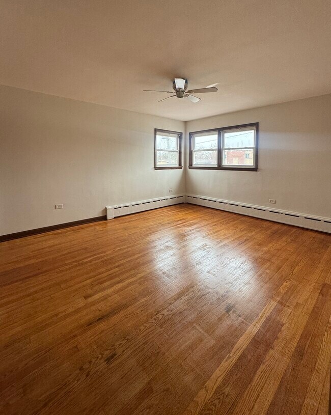 Foto del edificio - 18434 Torrence Ave