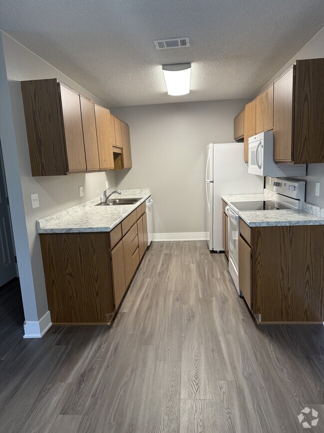 Building Photo - Linden East Apartments