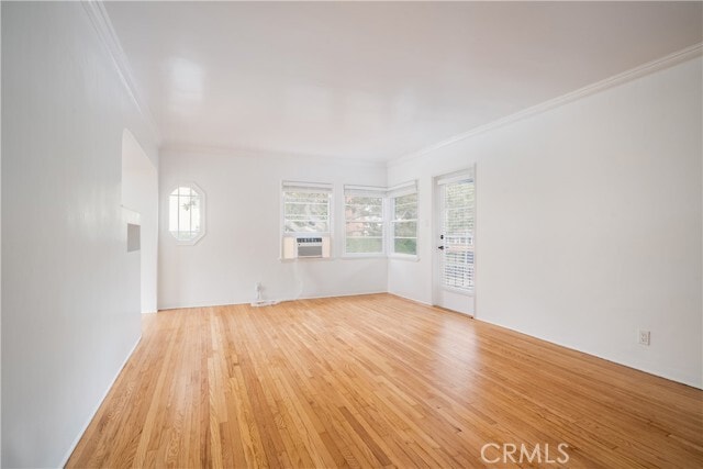 Foto del edificio - 265 N Swall Dr