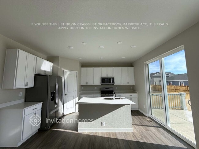 Foto del edificio - 4410 Trader St