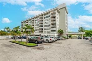 Foto del edificio - 16740 NE 9th Ave