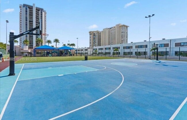 Photo - 1800 NE 114th St House