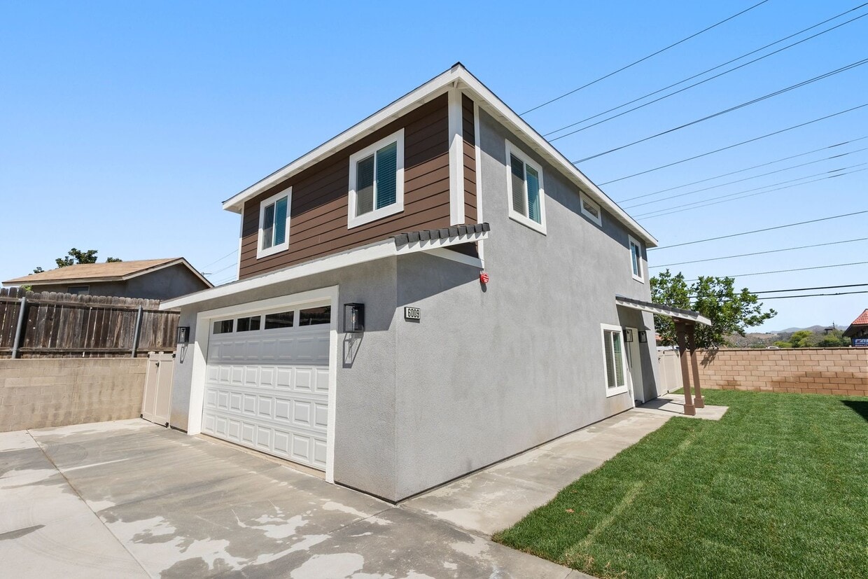 Primary Photo - BRAND NEW HOME