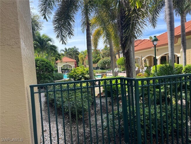 Building Photo - 8950 Colonnades Ct E